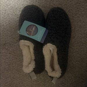 RockDove Women's Gray Fuzzy Slippers